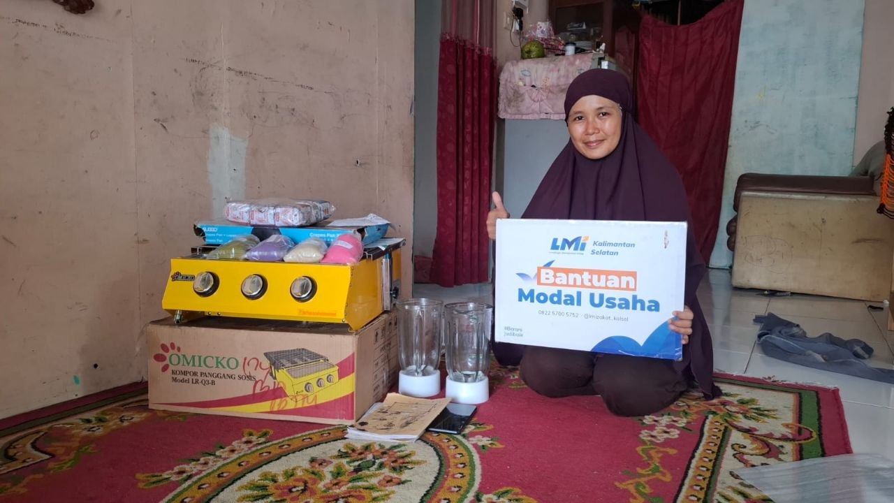Woman holding donation box