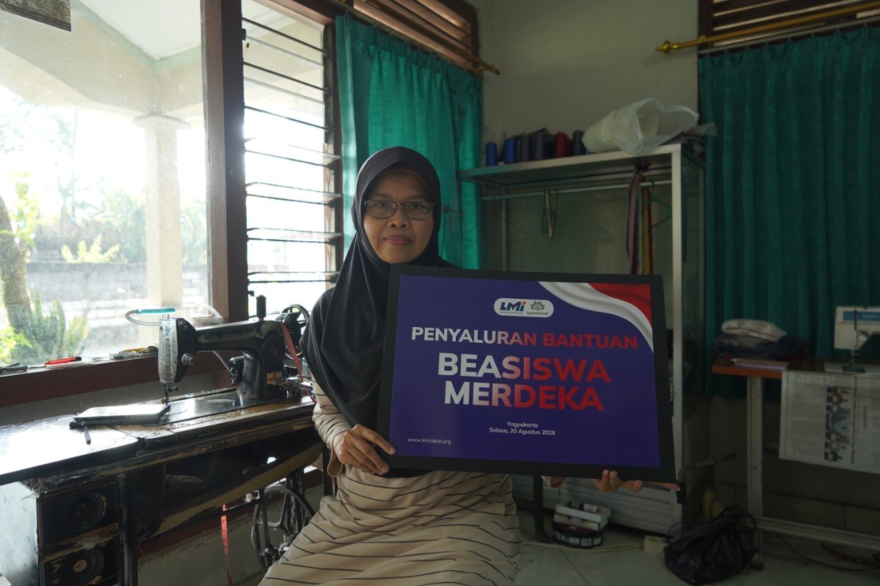 Woman holding donation box